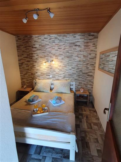 Apartment A2, for 3 persons