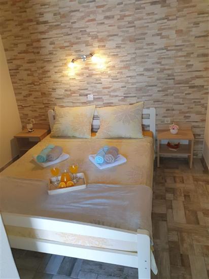 Apartment A2, for 3 persons