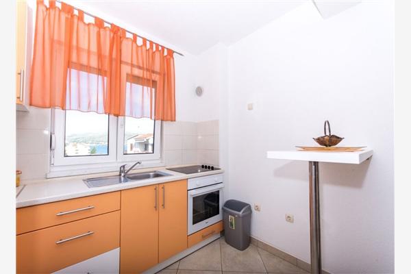 Apartment A1, for 5 persons