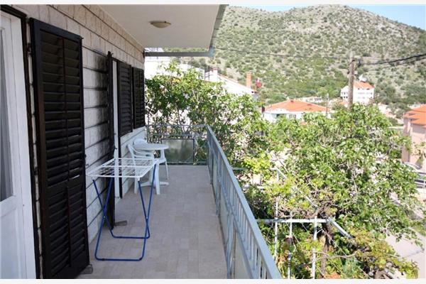 Apartment A2, for 6 persons