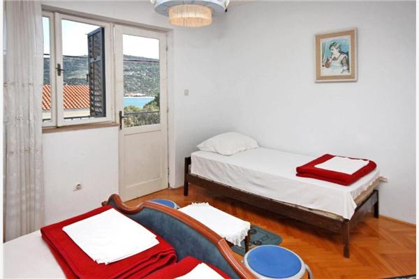 Apartment A2, for 6 persons