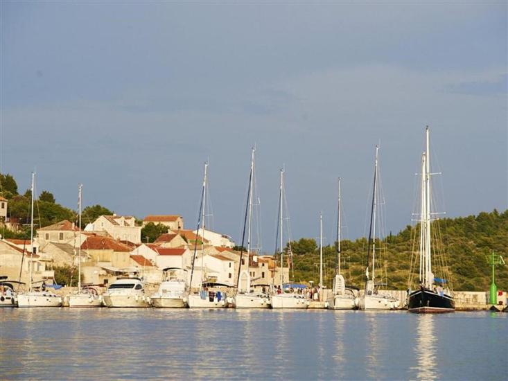 Apartment Mirni by the sea