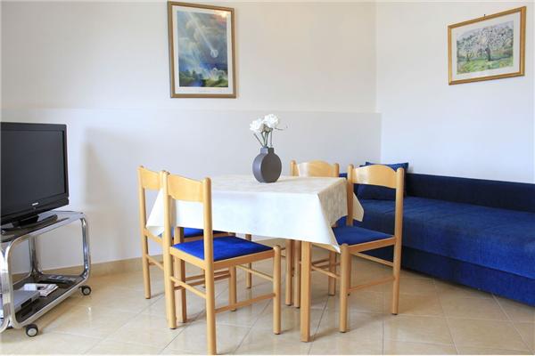 Apartment A1, for 5 persons