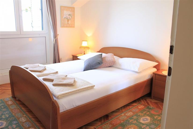 Apartment A1, for 5 persons