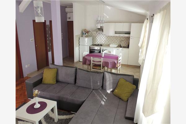 Apartment A7, for 5 persons