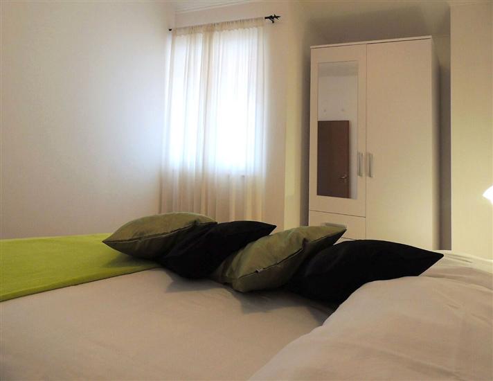 Apartment A7, for 5 persons