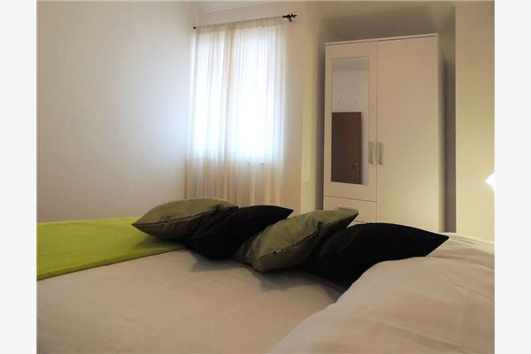 Apartment A7, for 5 persons