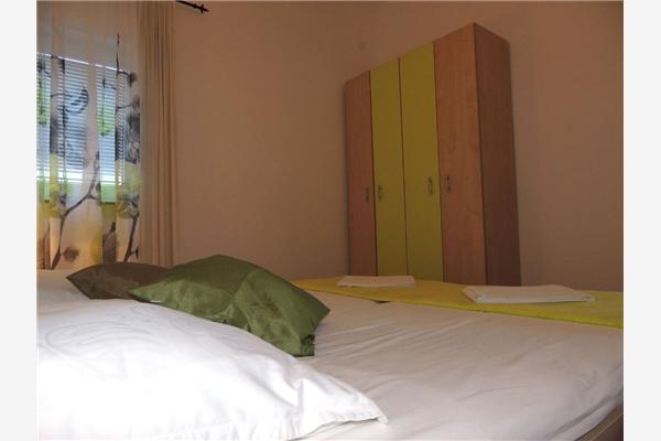 Apartment A7, for 5 persons