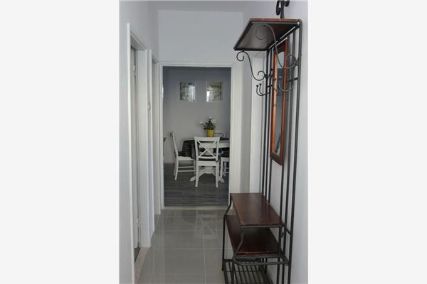 House K1, for 10 persons