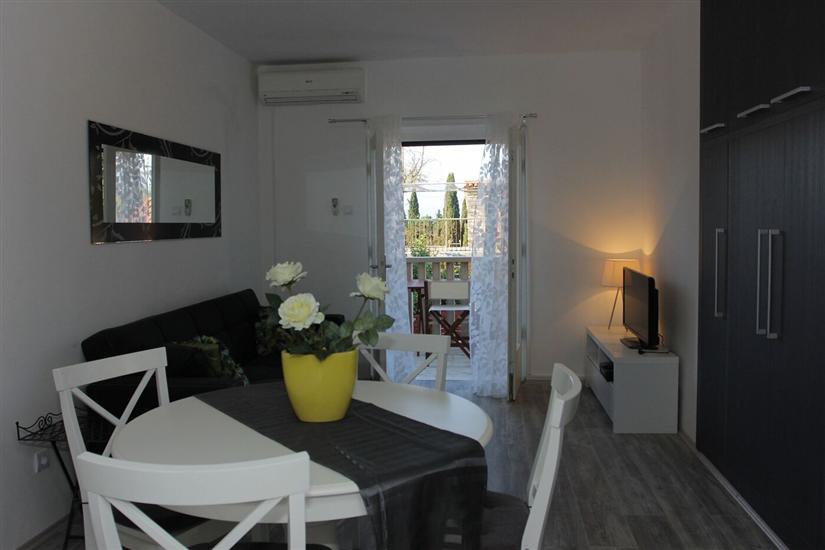 House K1, for 10 persons