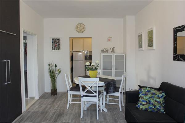 House K1, for 10 persons