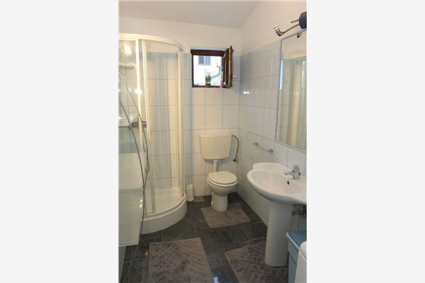 House K1, for 10 persons