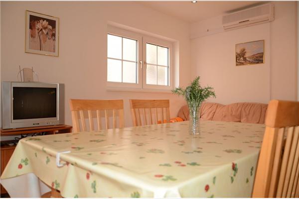 Apartman A2, na 5 osebe