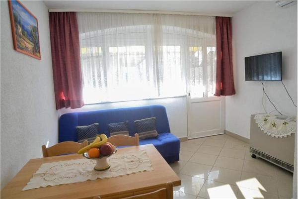 Apartment A1, for 5 persons