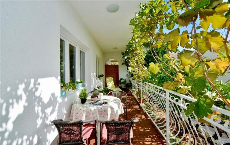 Apartment A1, for 6 persons