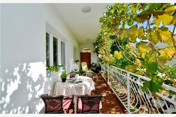 Apartment A1, for 6 persons