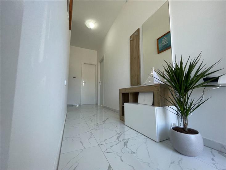 Apartment A1, for 6 persons