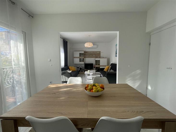 Apartment A1, for 6 persons