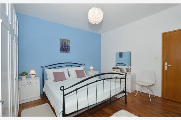 Apartment A1, for 6 persons