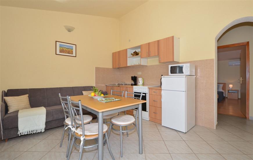 Apartment A2, for 3 persons