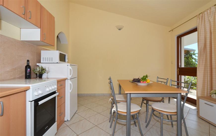 Apartment A2, for 3 persons