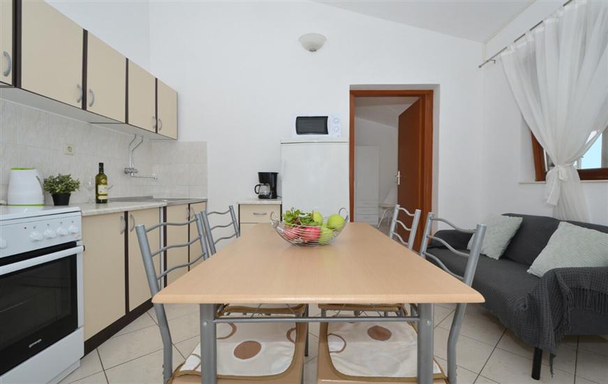 Apartment A3, for 5 persons