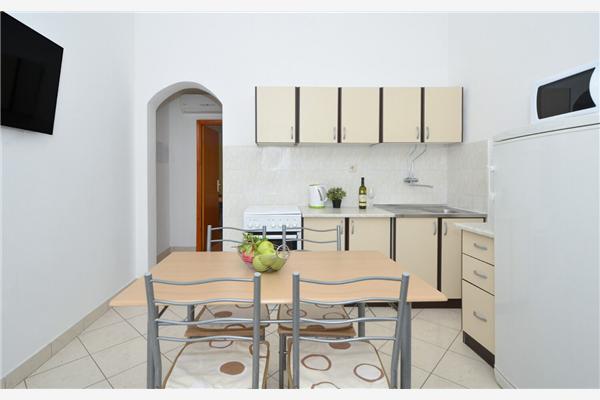 Apartment A3, for 5 persons