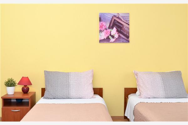 Apartment A3, for 5 persons