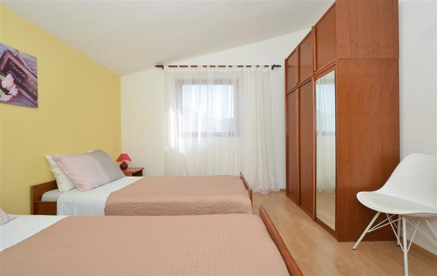 Apartment A3, for 5 persons