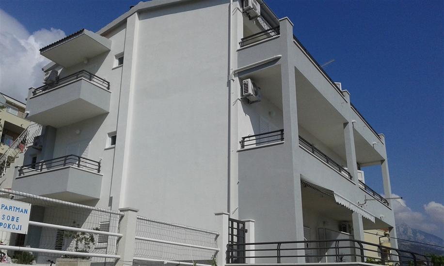 Apartments Josip