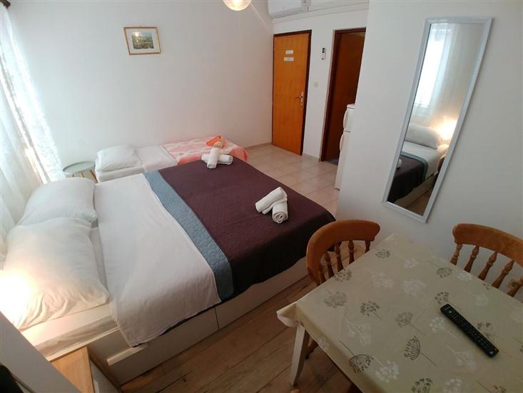 Apartment A11, for 3 persons