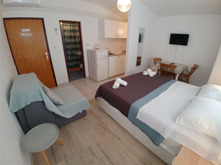 Apartment A11, for 3 persons