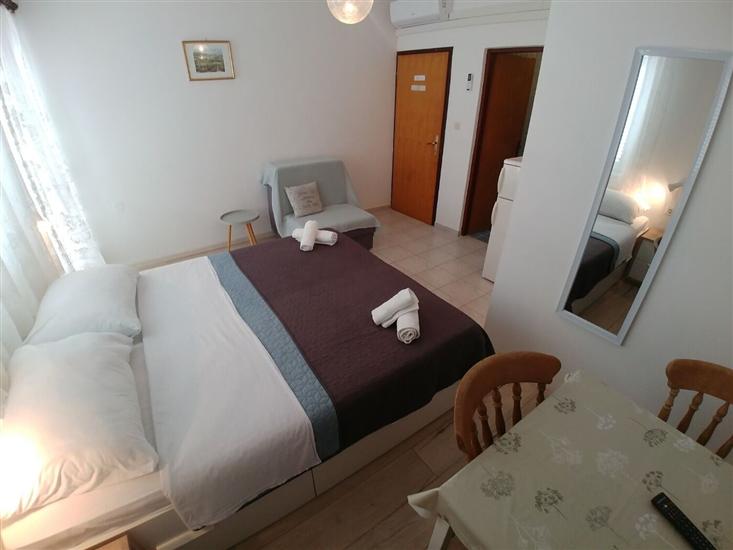 Apartment A11, for 3 persons