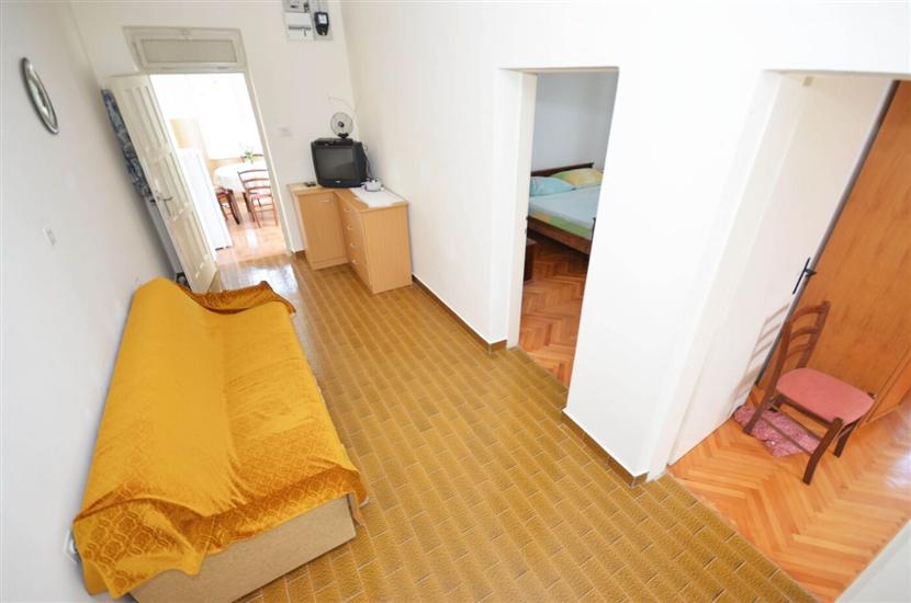 Apartment A1, for 6 persons