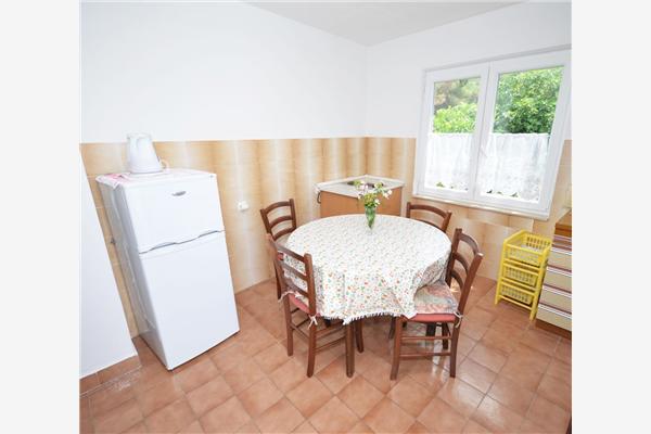 Apartment A1, for 6 persons