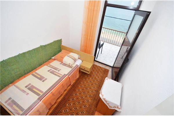 Apartment A1, for 6 persons