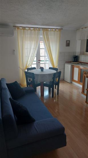 Apartment A6, for 3 persons