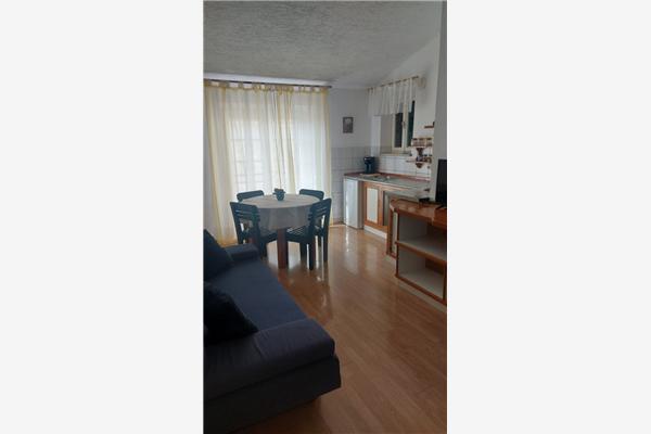 Apartment A6, for 3 persons