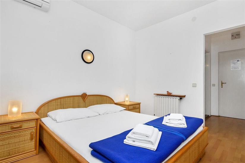 Room S4, for 2 persons