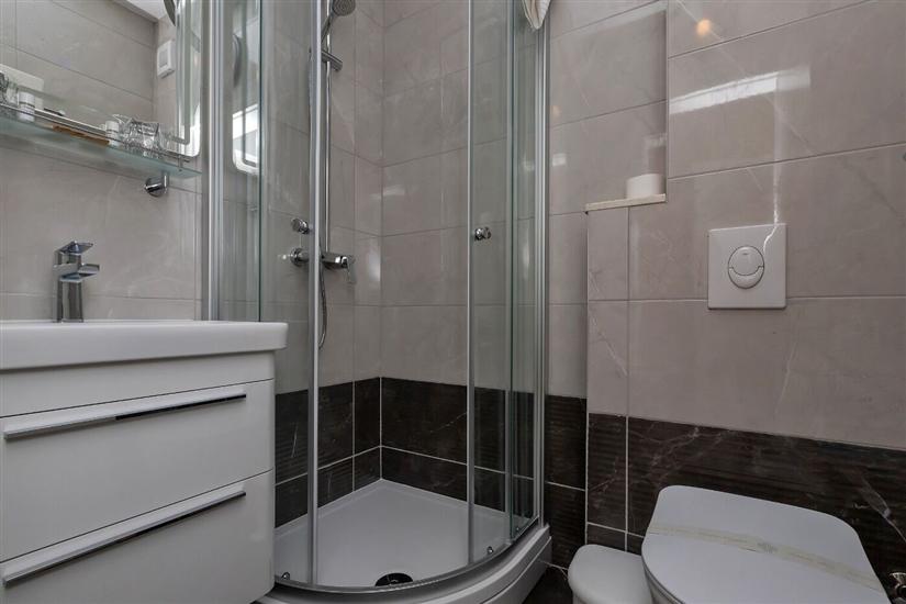 Room S4, for 2 persons