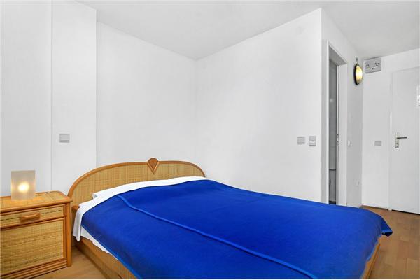 Room S9, for 2 persons