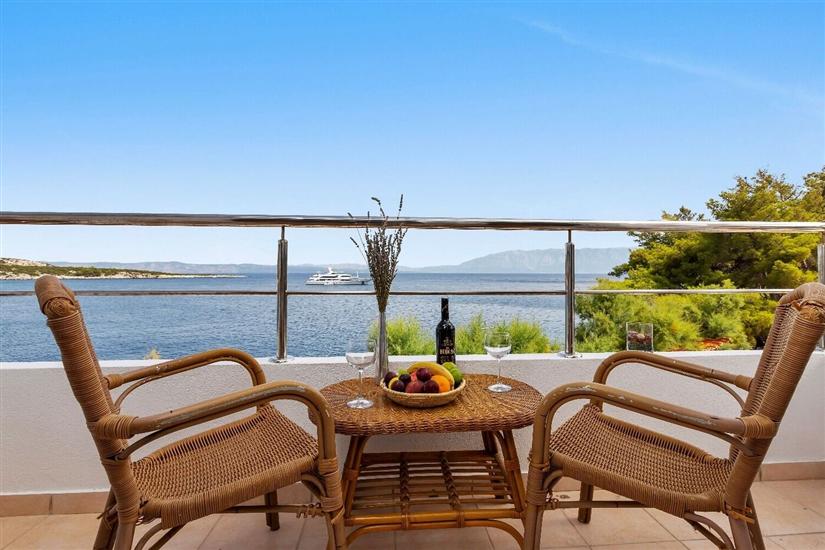 Room S14, for 4 persons