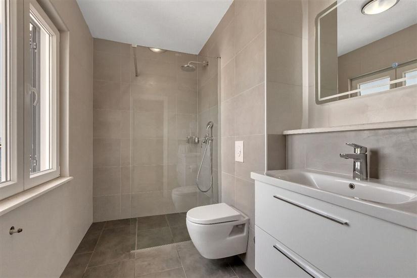 Room S14, for 4 persons