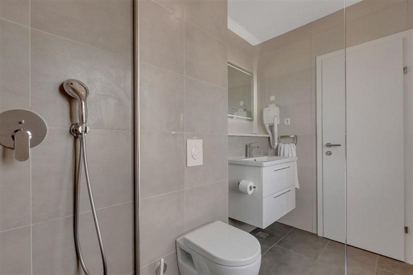 Room S14, for 4 persons