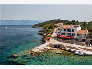 Apartment Middle Dalmatian islands,BookAnaFrom 115 €