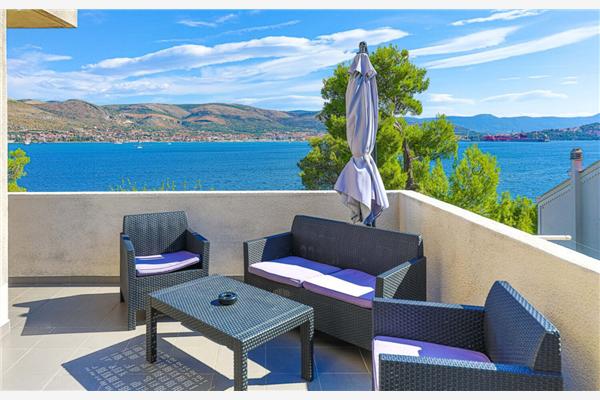 House K1, for 12 persons