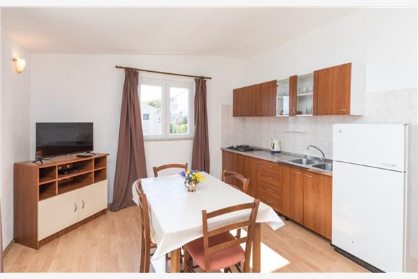 House K1, for 12 persons