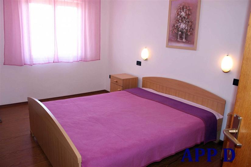 Apartment A4, for 5 persons