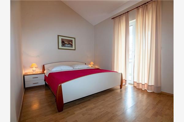 Apartment A2, for 5 persons