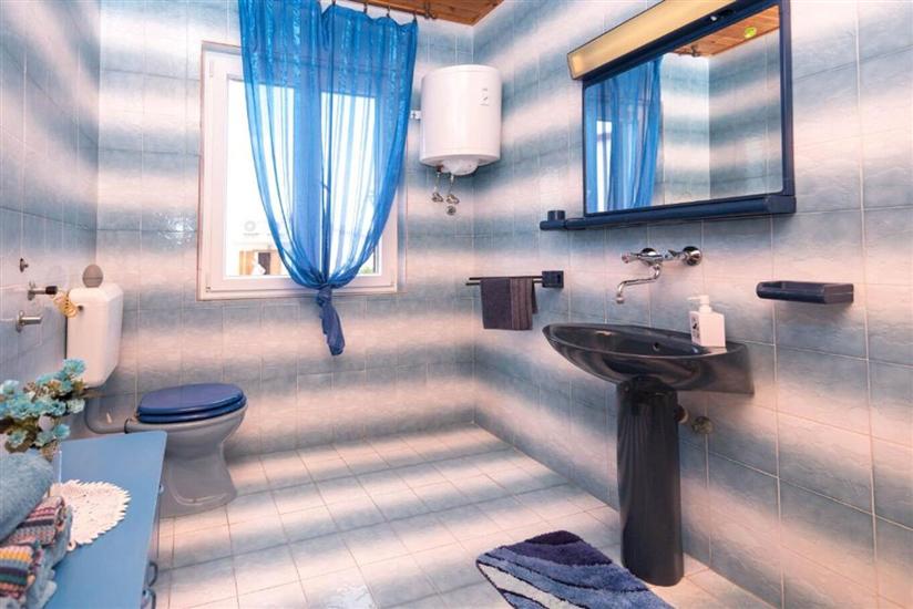 Apartment A4, for 5 persons